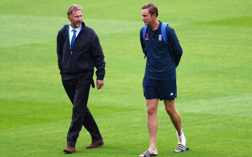Chris Broad ka funny jersey toss aur Stuart ki cricket kahani