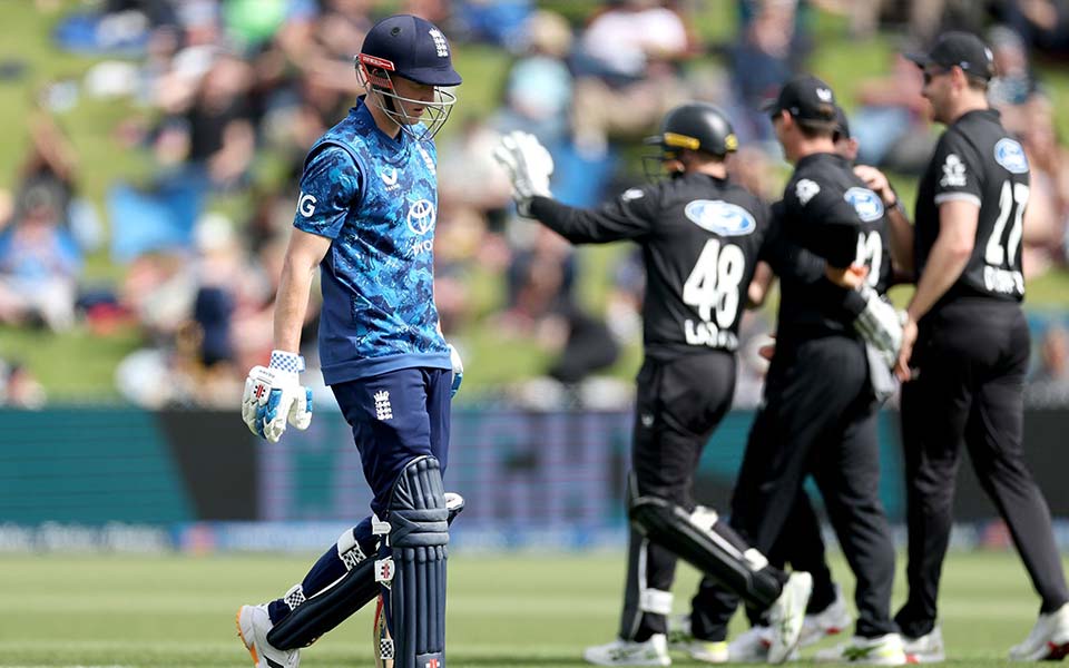 NZ vs ENG 2025: Harry Brook ki shayari suno, dard bhara hai!