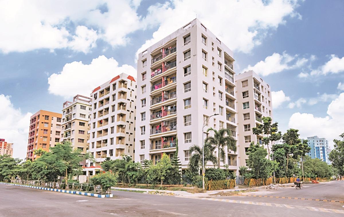 Kolkata's Apartment Game Explodes with 32% Surge in 2025