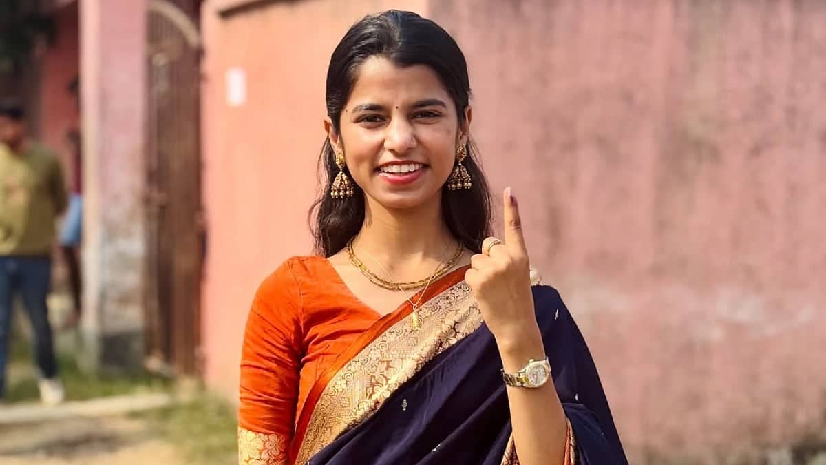 Maithili Thakur Dominates Bihar Elections: A Dream Unfolds