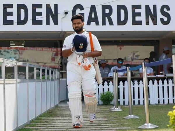 Rishabh Pant Ne Chhakkon Se Kiya Sehwag Ka Record Todna