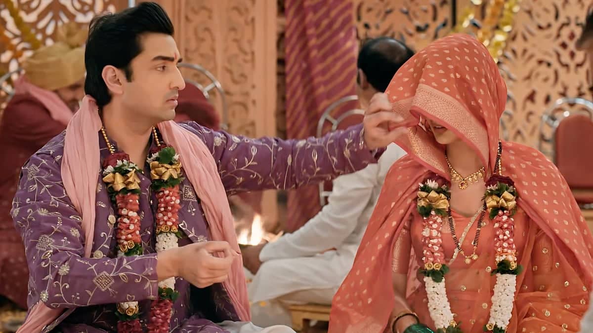 Tulsi's Heart Racing: Angad Chooses Vrinda in a Media Storm