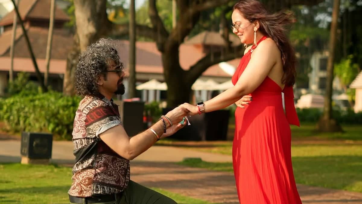 Roopal Tyagi Ki Engagement: Goa Mein Pyaar Ka Jadoo Chala