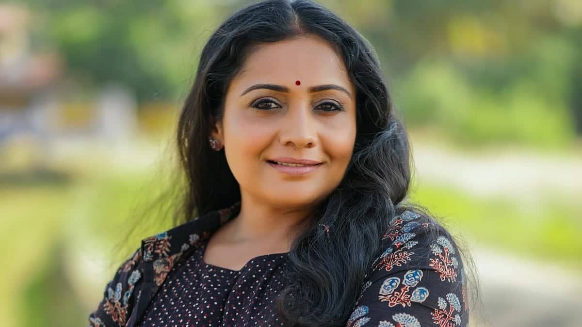 Meera Vasudevan Goes Solo Again, Embraces New Adventures