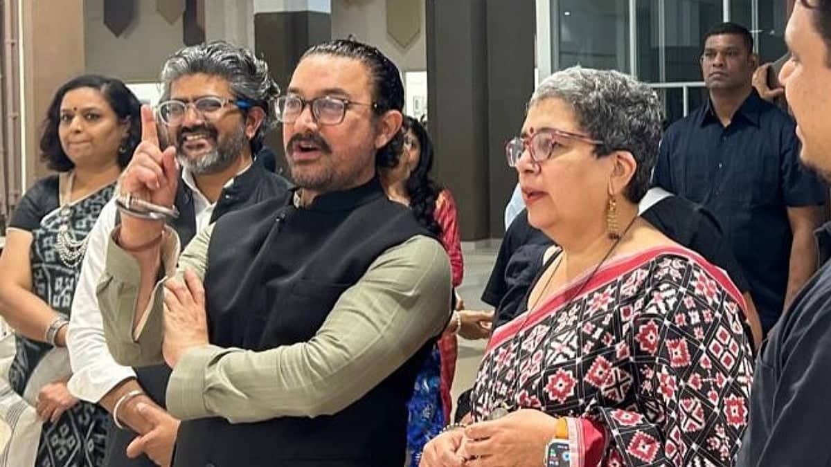 Aamir Khan Surprises Ex Reena Dutta at Art Show—Big News!