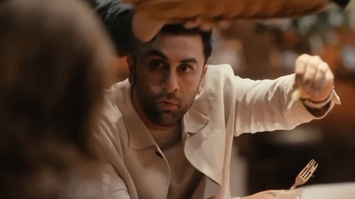 Ranbir Kapoor's Non-Veg Scandal: Did He Just Lie Bigly?