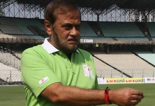 A Magical Pitch Mix-Up: Kolkata's Cricketing Adventure