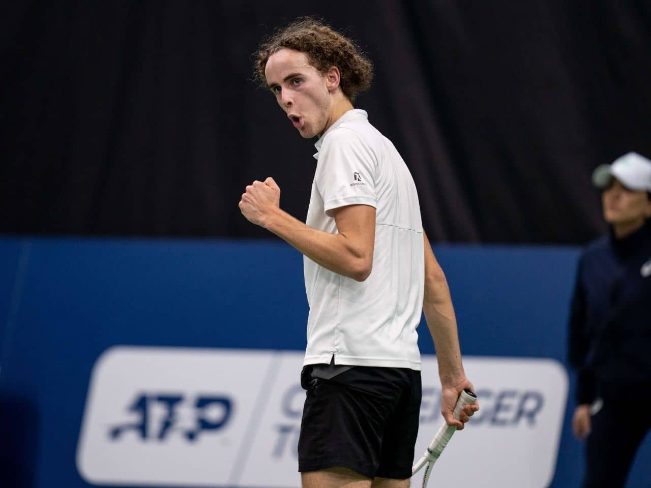 Mika Brunold ne kaha main gay hoon, kya aap support karte ho?