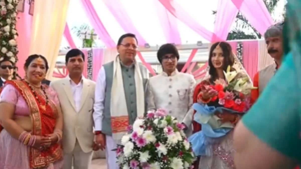 Sourav Avantika Ki Shaadi CM Bhi Aaye Vlog Hoga Viral