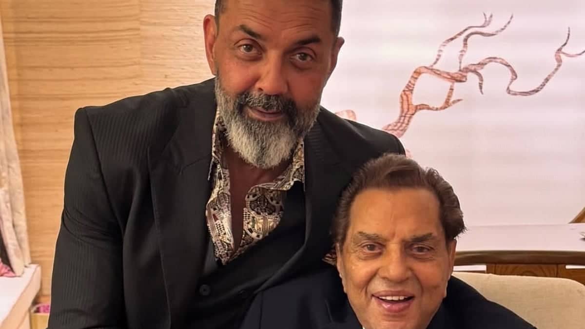 Bobby Deol's Epic Tribute to Dharam on 90th Birthday Bash