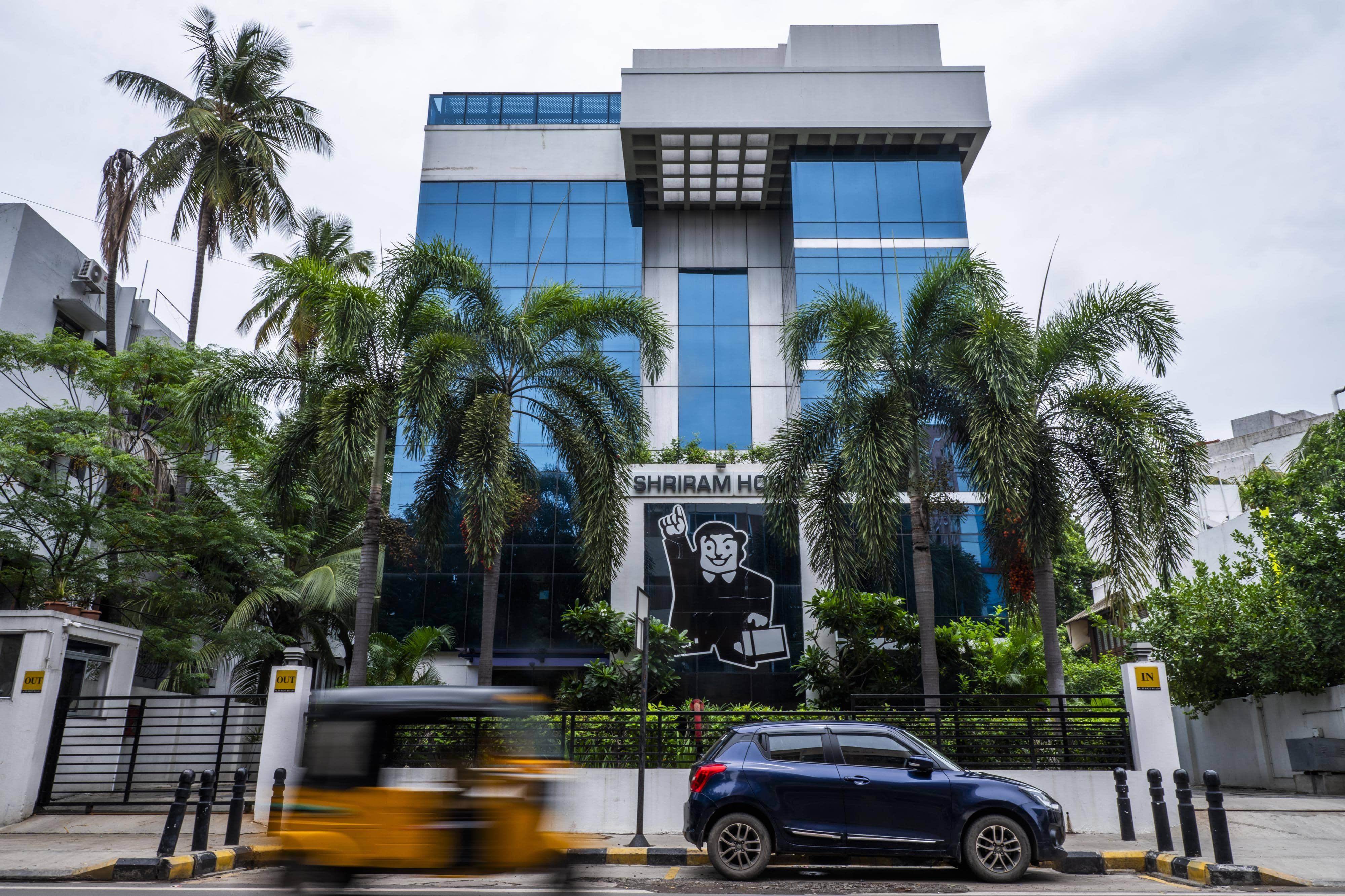 Mitsubishi's $3.2 Billion Grab in Shriram Finance: Tremendous!