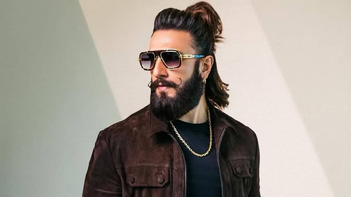 Ranveer Singh Stays in Don 3, Rumors are Just Jabroni Talk!