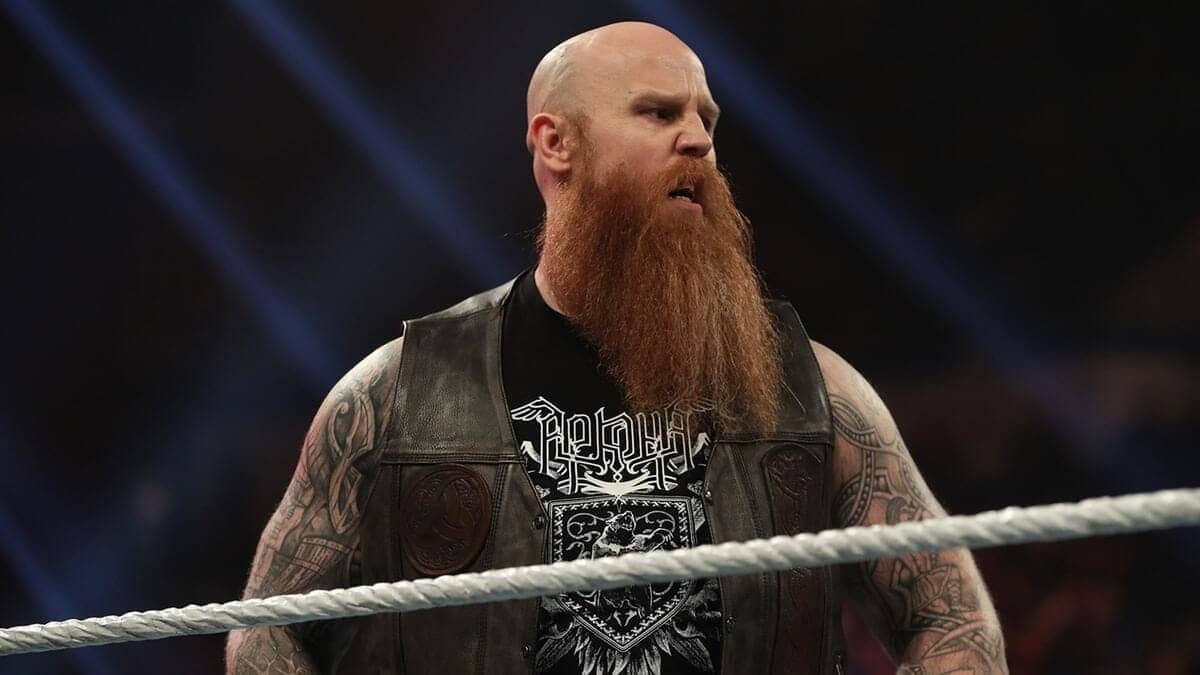 Erick Rowan sends holiday chills before WWE SmackDown showdown