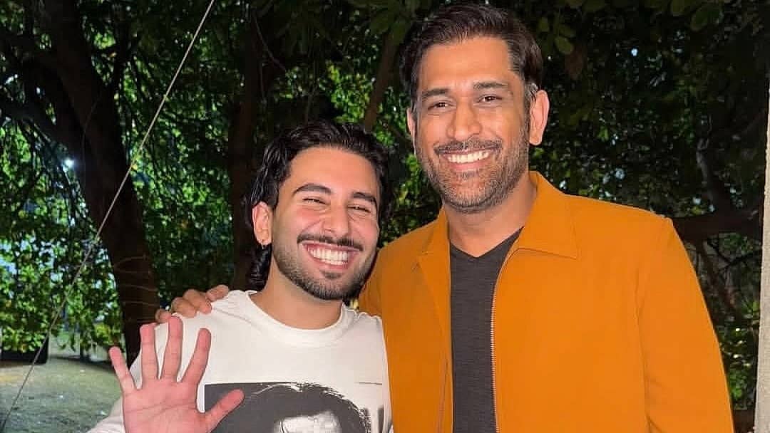 Dhoni Aur Orry Ka Jadoo: Salman Ki Party Mein Dhamaka