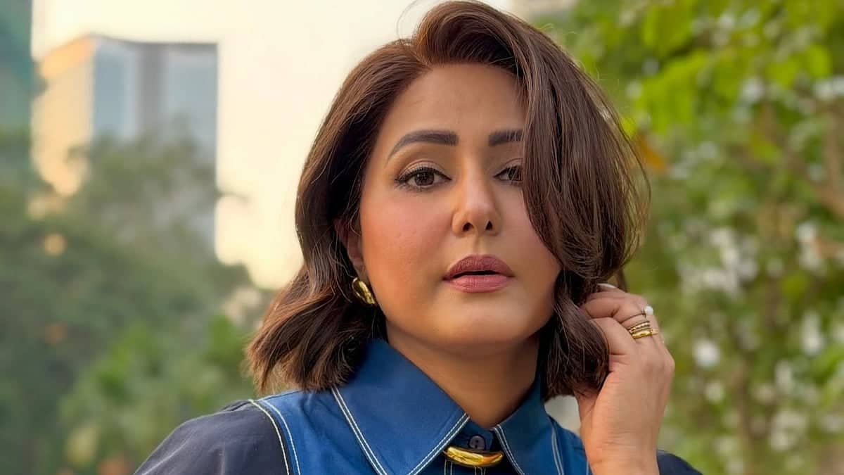 Hina Khan Takes on Mumbai's Air Quality Catastrophe!