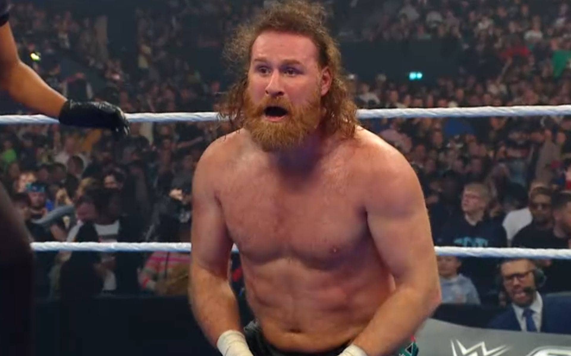 Sami Zayn Gets Sneak Attacked After WWE Title Win on SmackDown