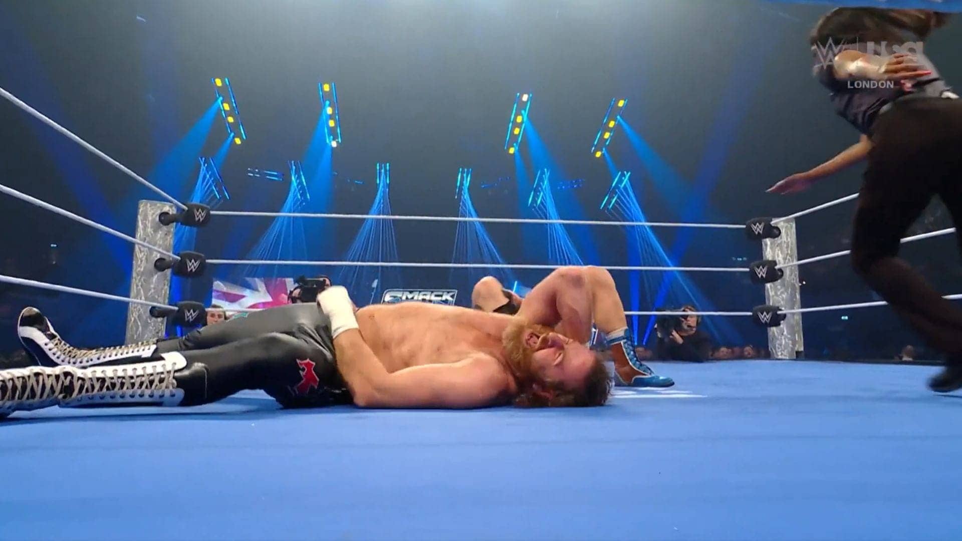 Sami Zayn's victory turns into mayhem on SmackDown