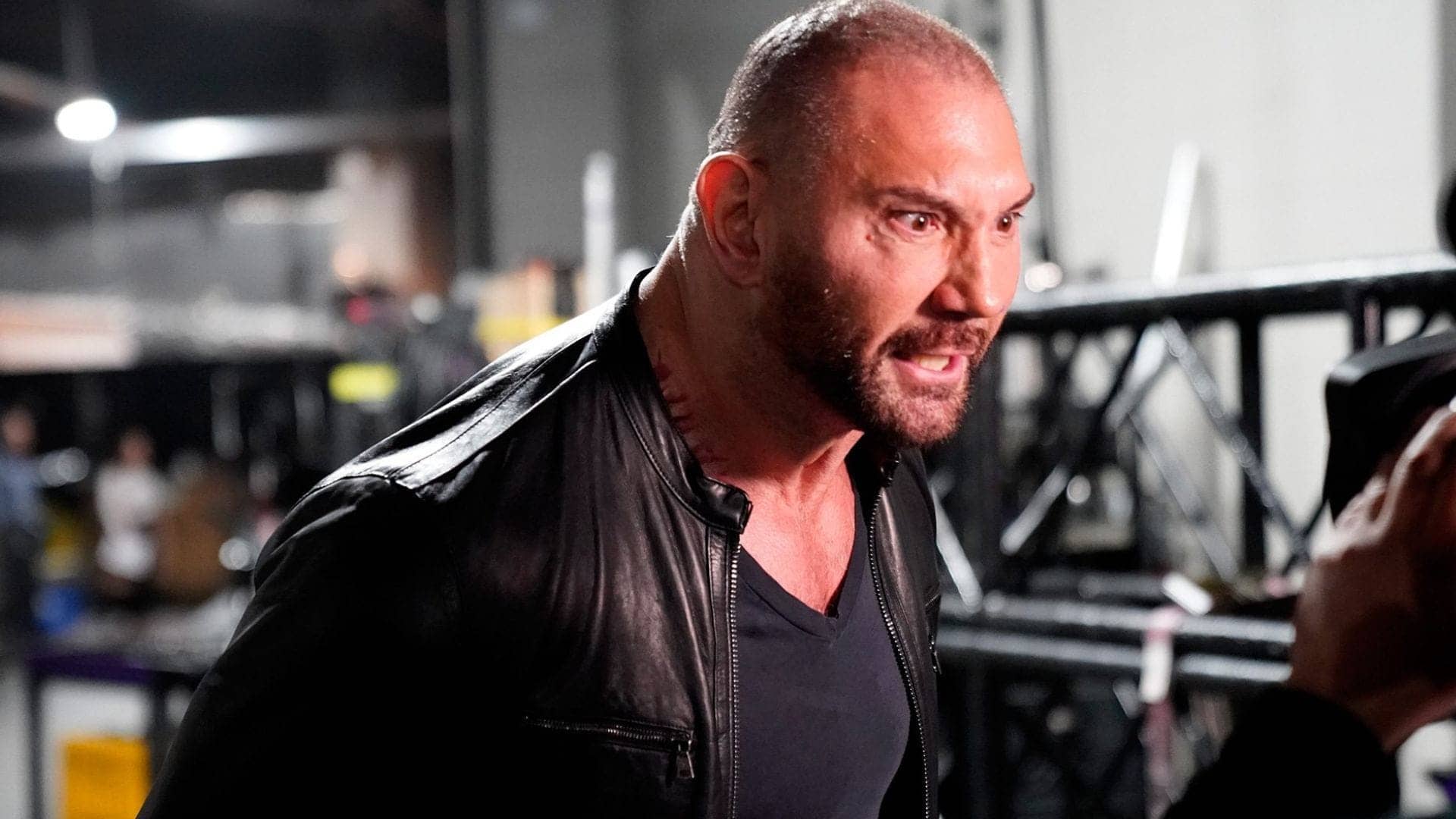 Momoa ne kaha Batista cage match mein jeetega, kya drama hai!