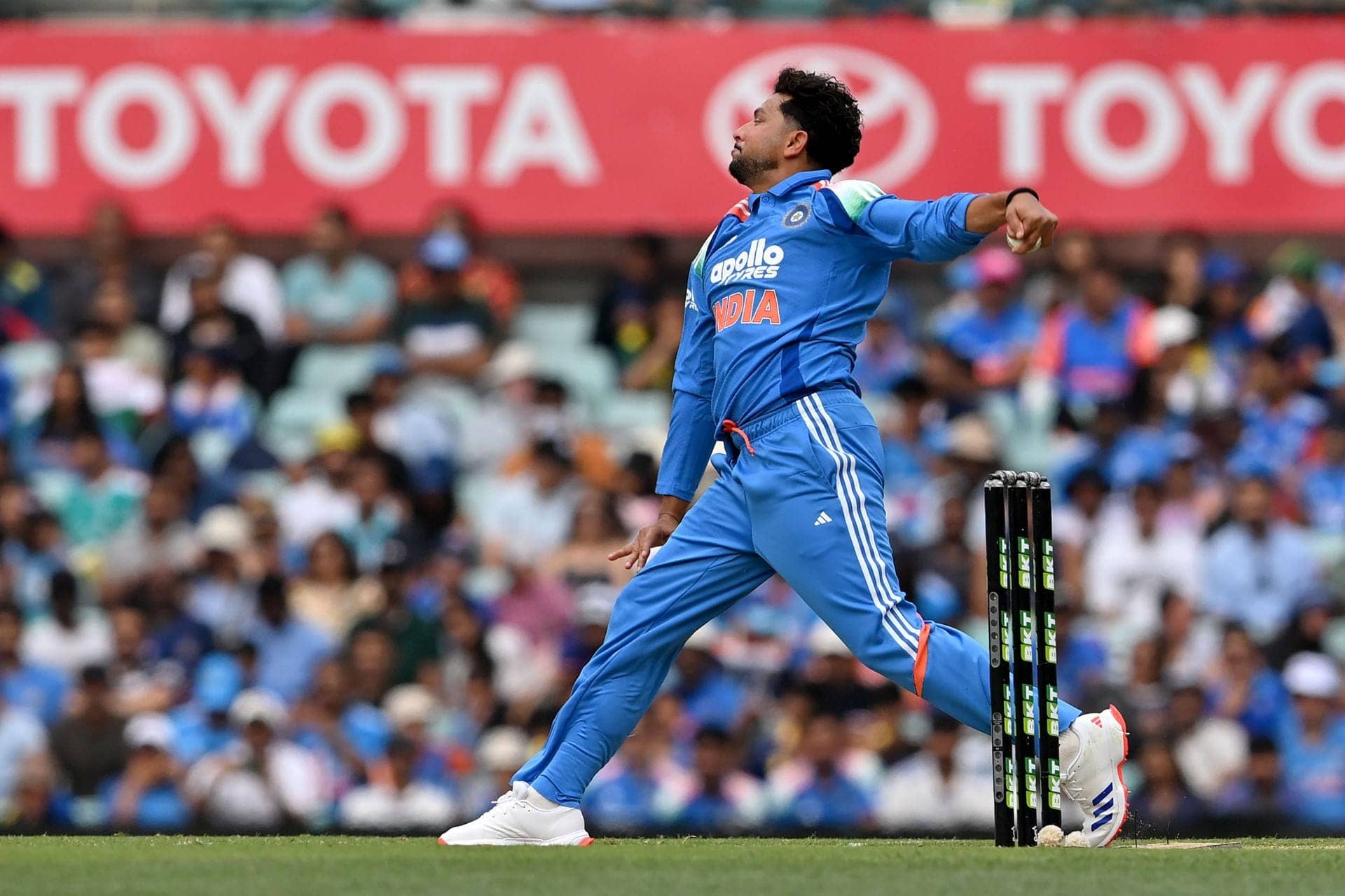 Kuldeep Yadav Dismantles Conway in Epic Cricket Clash