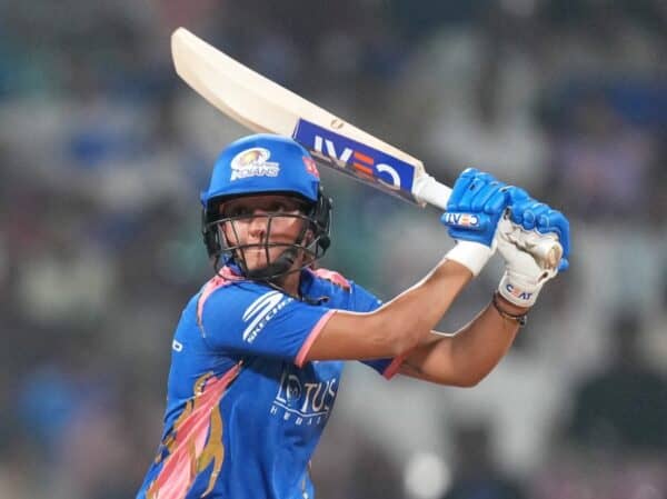 Harmanpreet Kaur Electrifies WPL, Sets Scoring Record!