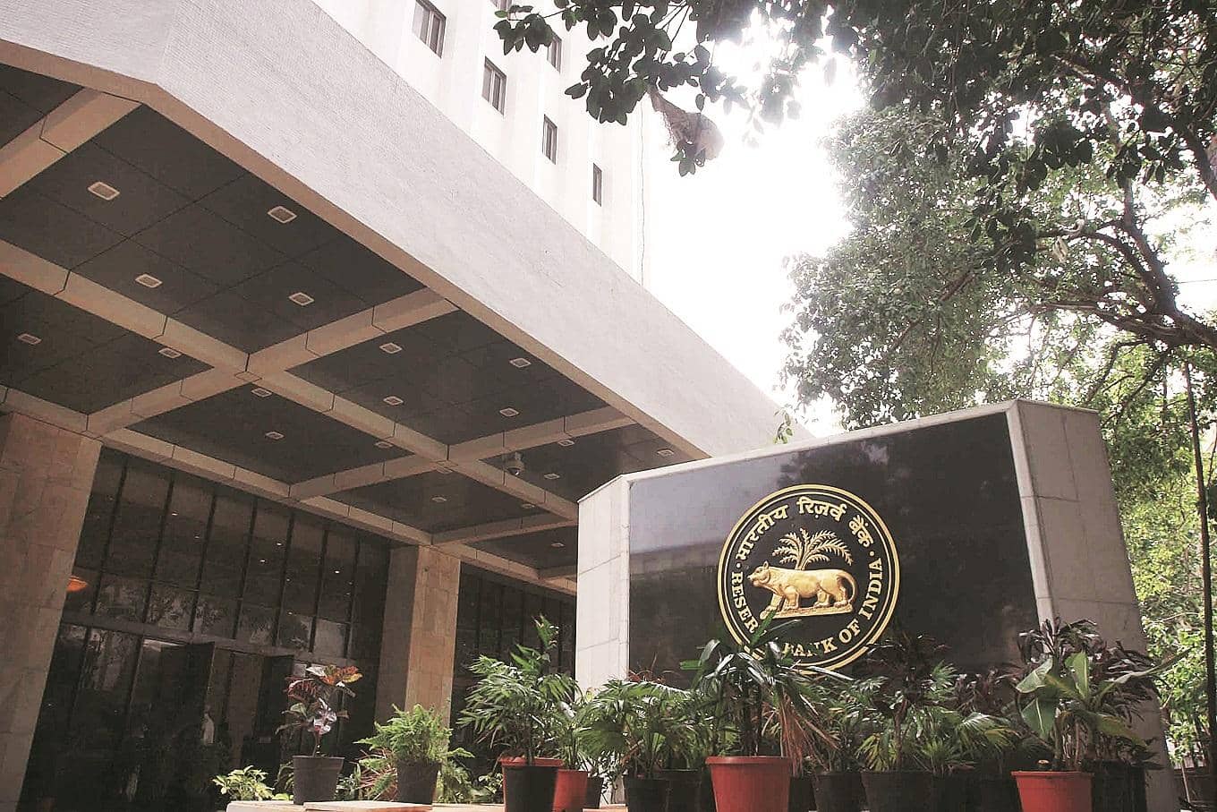 RBI's New ECB Rules: Indian Companies Borrow Like Champs!