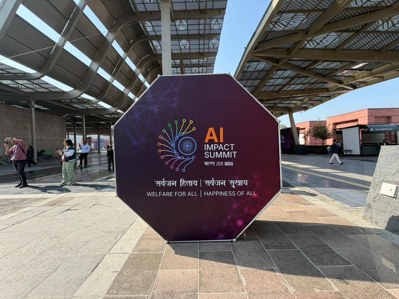 AI Impact Summit: CEOs ki shayari, India ka hai naya safar