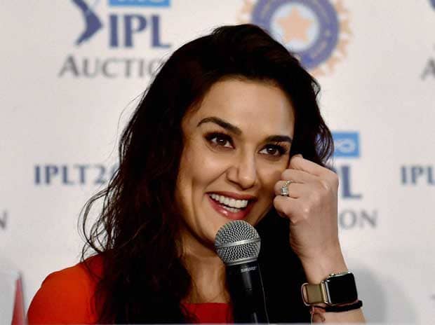 Preity Zinta ne Pali Hill ka flat becha, ₹18.5 crore ka dhamaka!