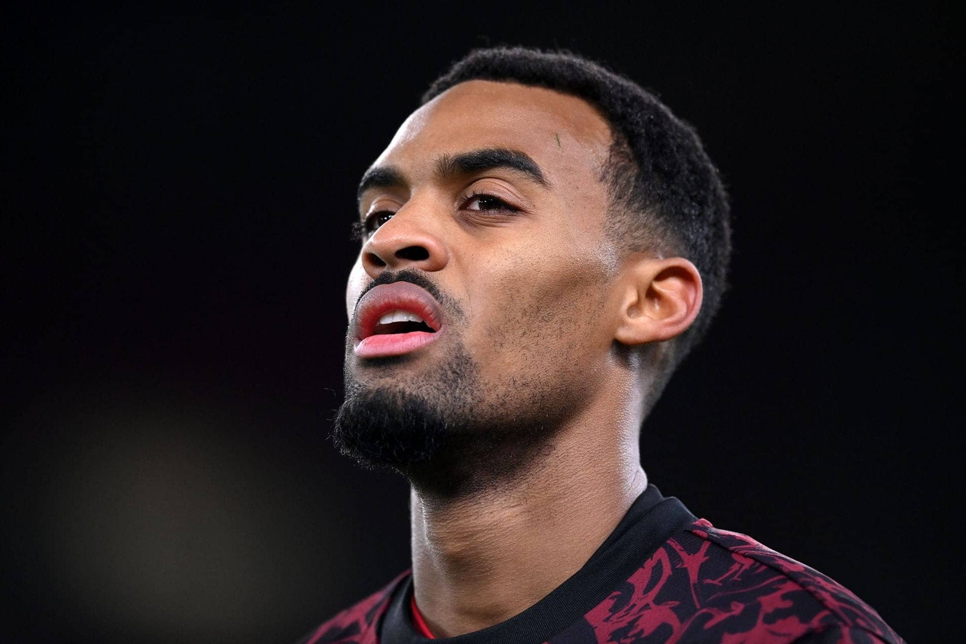 Liverpool Chillin' with Contract Talks for Key Players: Reports