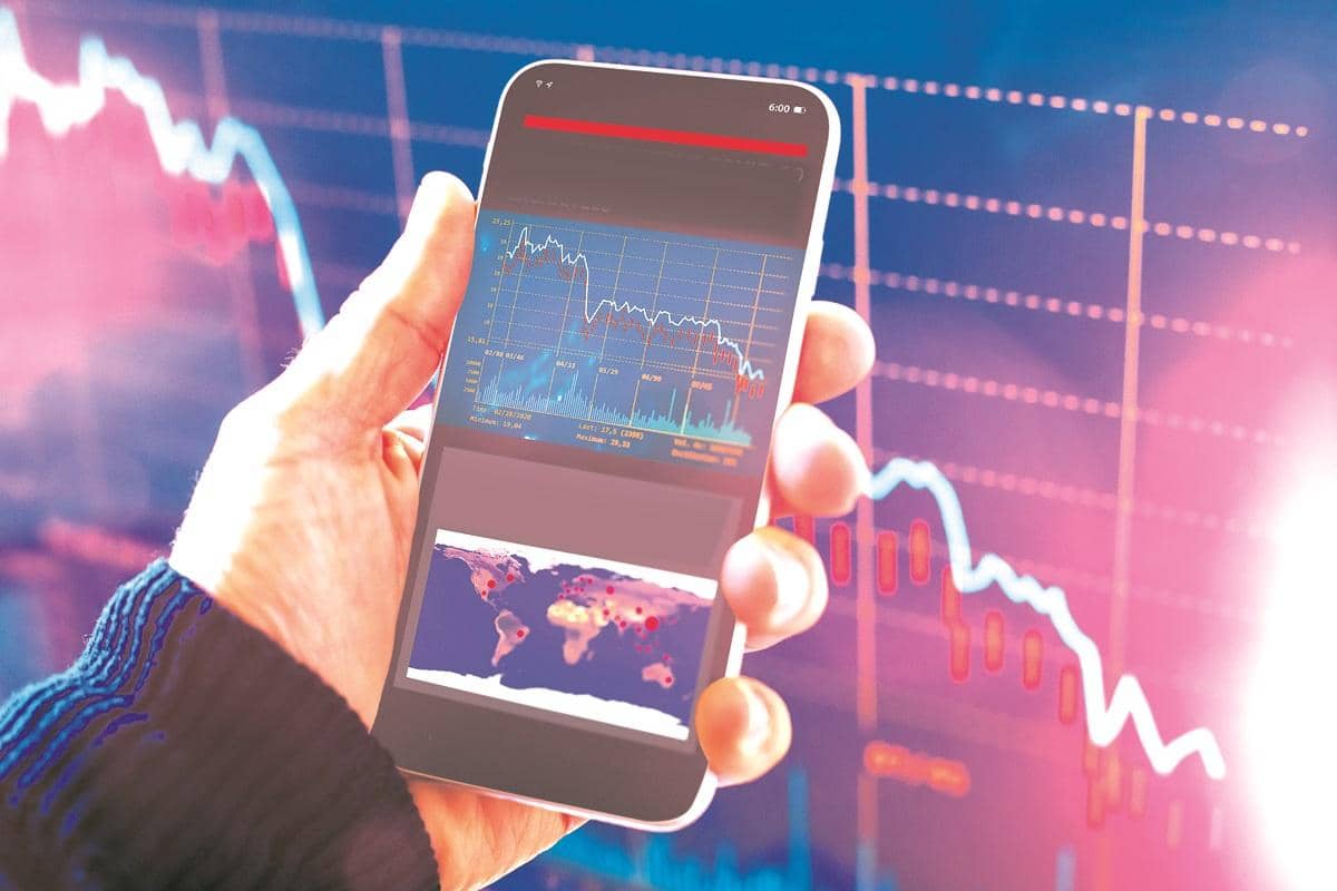 Investors Flee Gold for Equities Like Never Before!