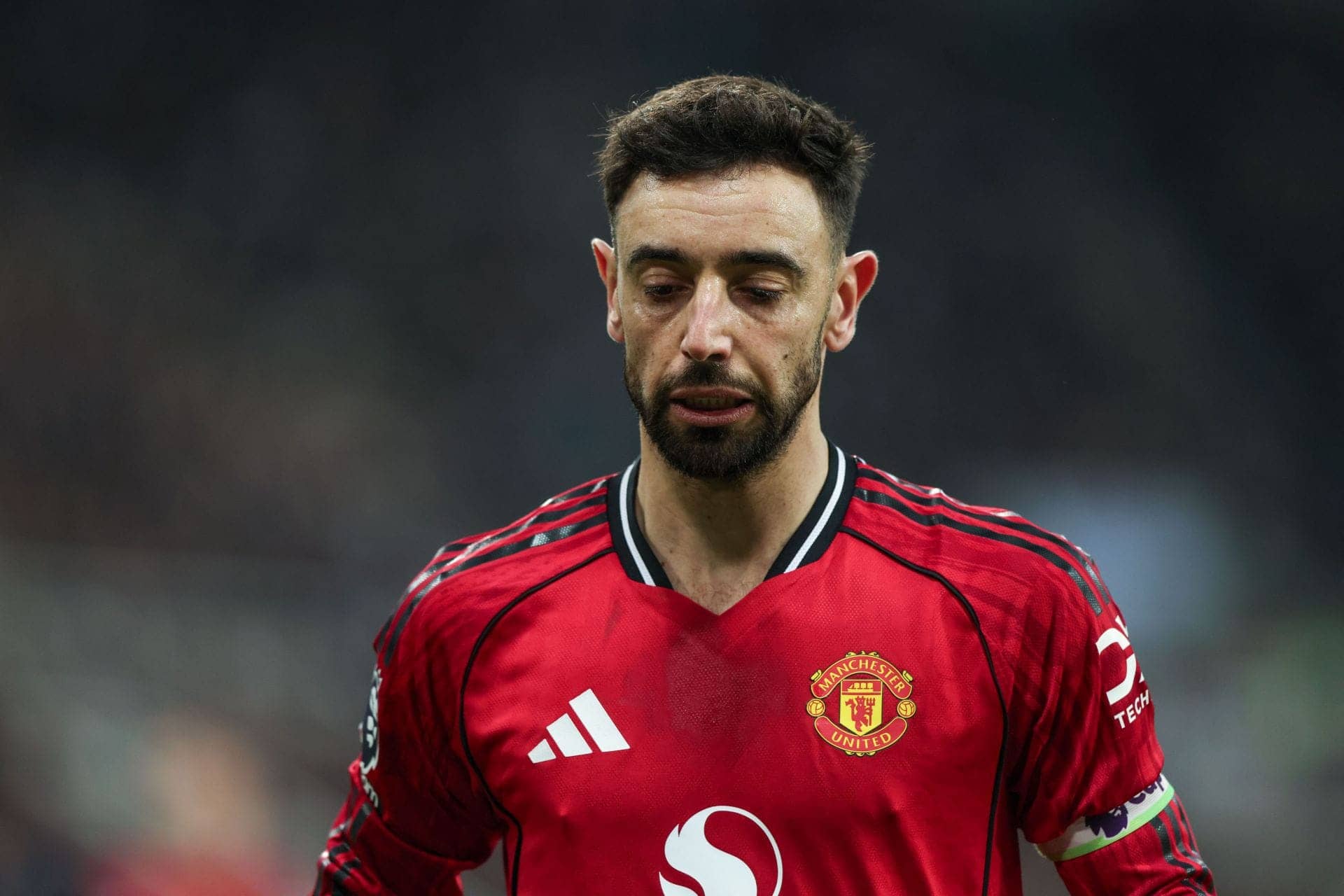 Bruno Fernandes: A Brainless Blunderer? Time to Trade Him!