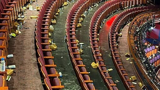 'Money Can't Buy Class': Trash-Filled Dolby Theatre's Photo Post Oscars 2026 Goes Viral; Netizens Question Celebrity Behaviour