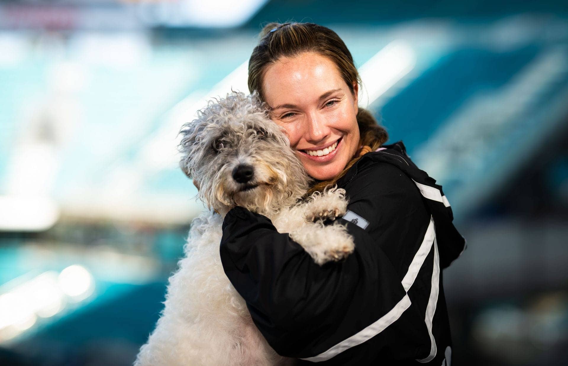 Danielle Collins ka doggy drama: Locker room ki shayari!