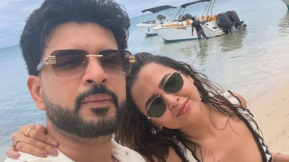 Karan Kundrra Ka Cryptic Tweet, Tejasswi Ka Jawab Aaya!