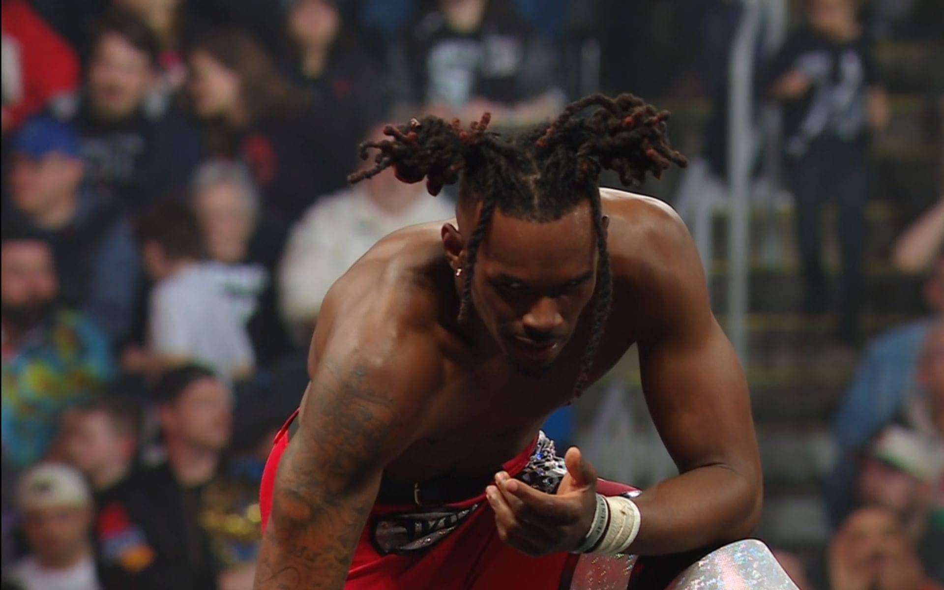Je'Von Evans Scores Big at WWE RAW, Sparks Break-Up Drama
