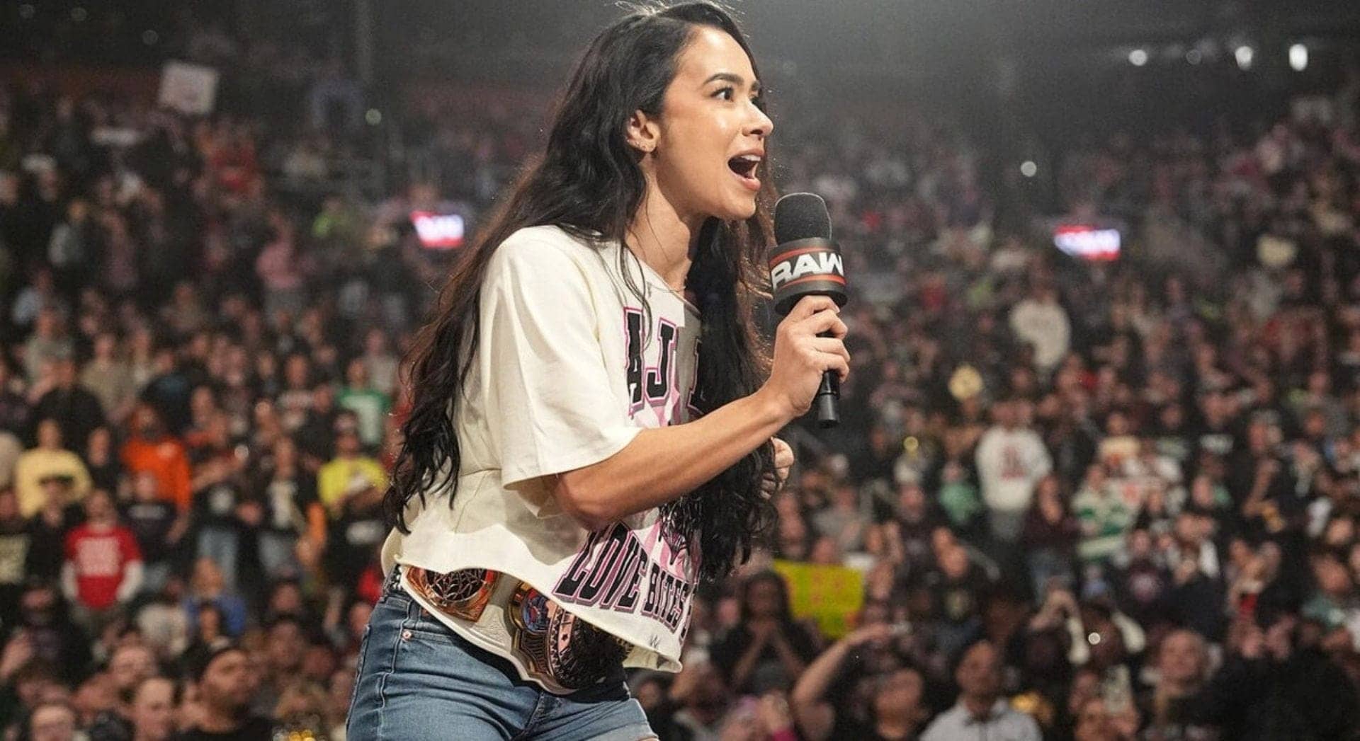 AJ Lee's Massive Gratitude to AEW Star for Training Space