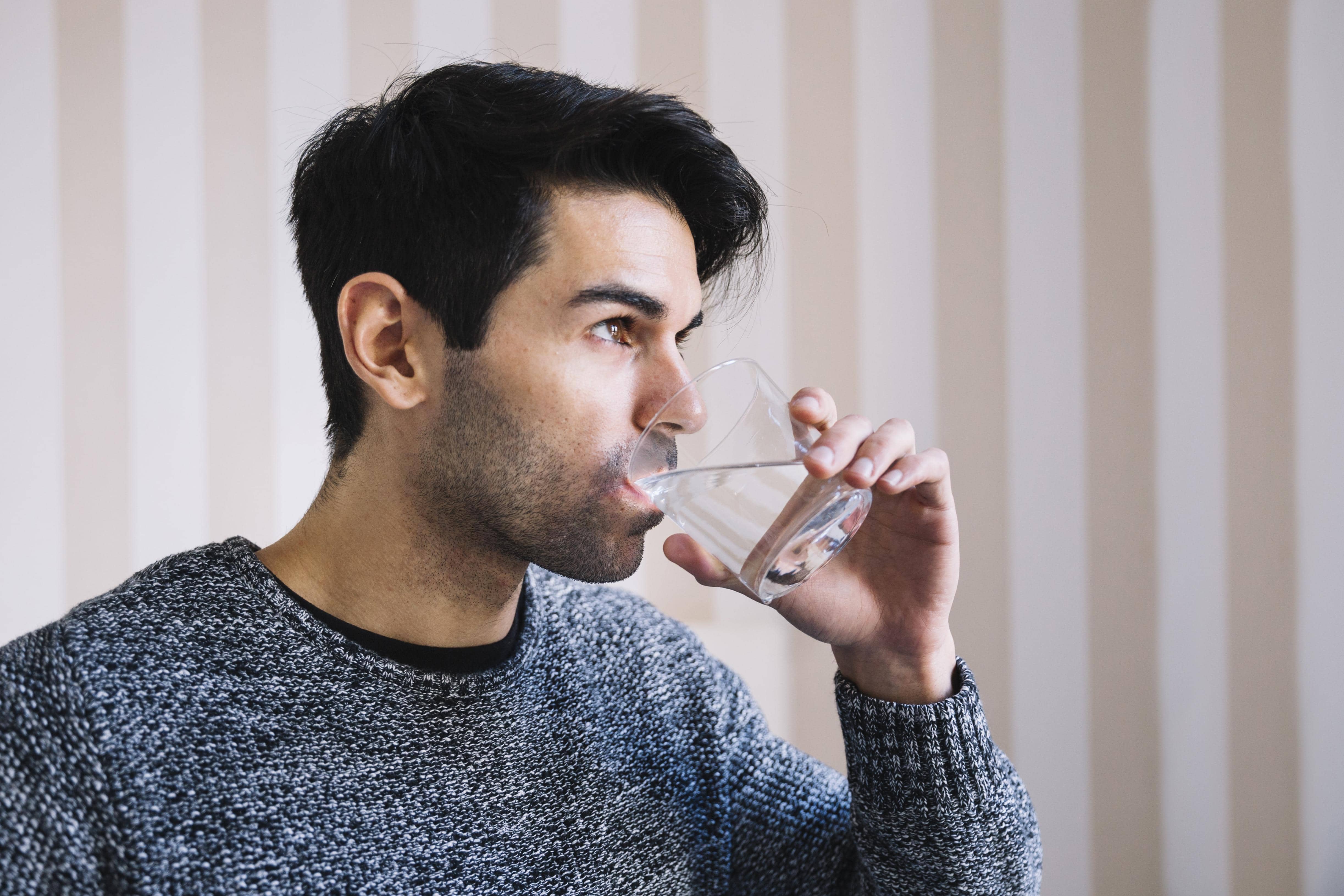 Water for clear skin? Experts say it’s a total myth, folks!