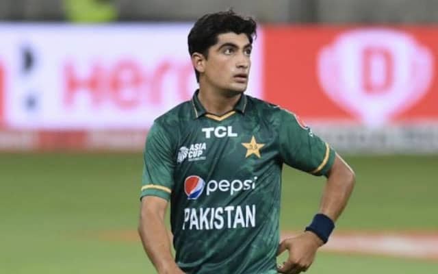 Naseem Shah ka tweet, PCB ka fine, kya drama hai yaar!