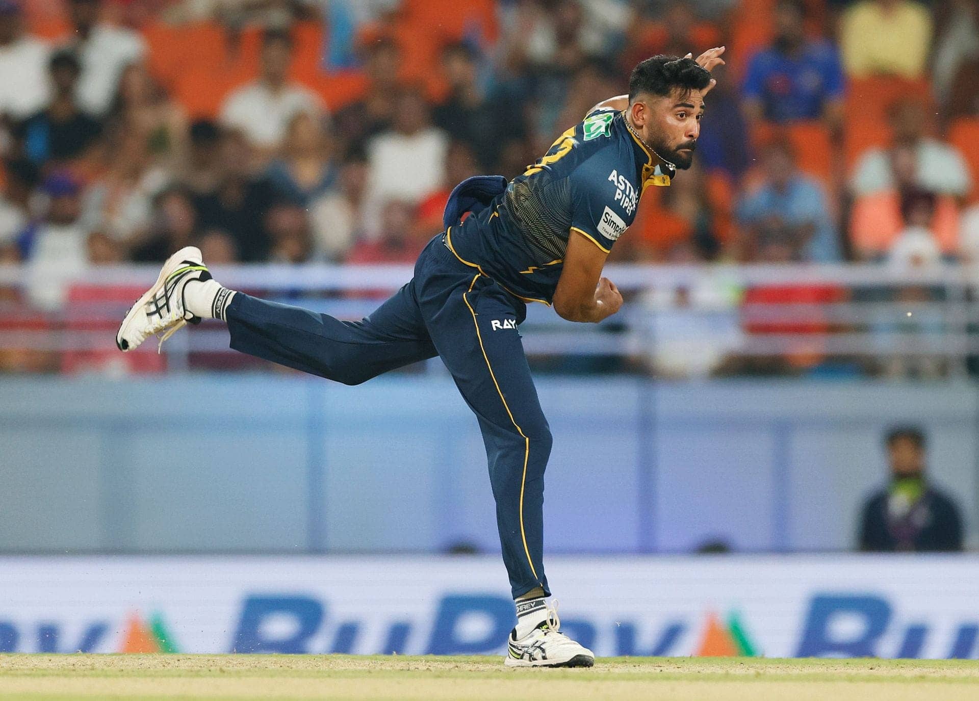 Harbhajan's Epic Rant on Siraj's IPL Snub - Unbelievable!