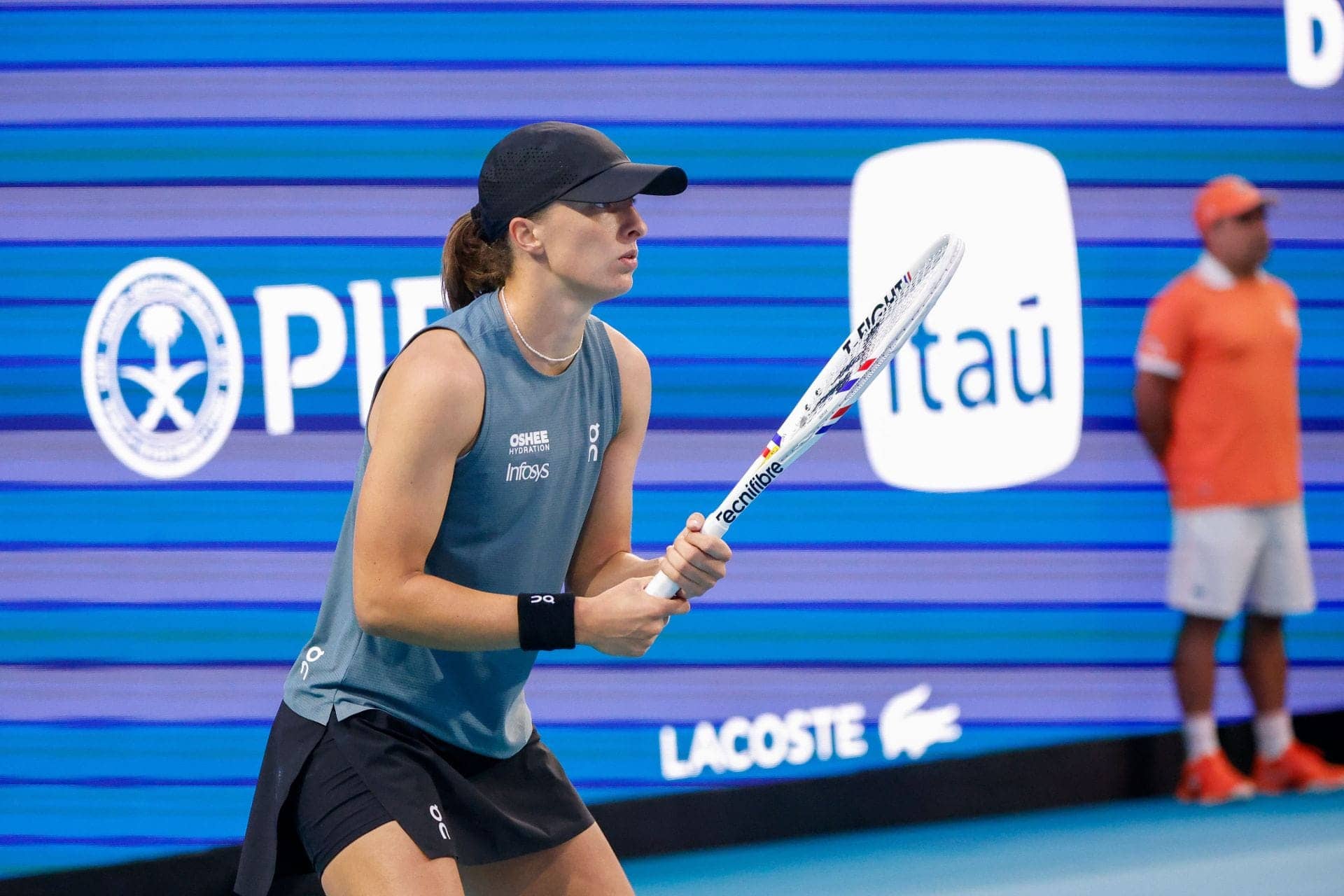 Iga Swiatek Slams Fake News and Critics Like a Champ