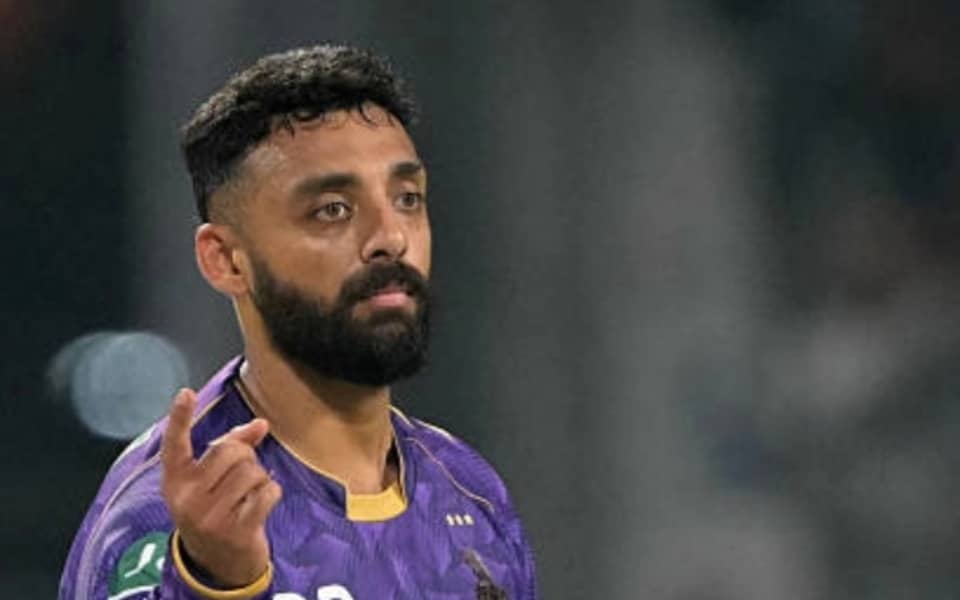 KKR Coach Nayar Gives Huge Vote of Confidence to Chakravarthy