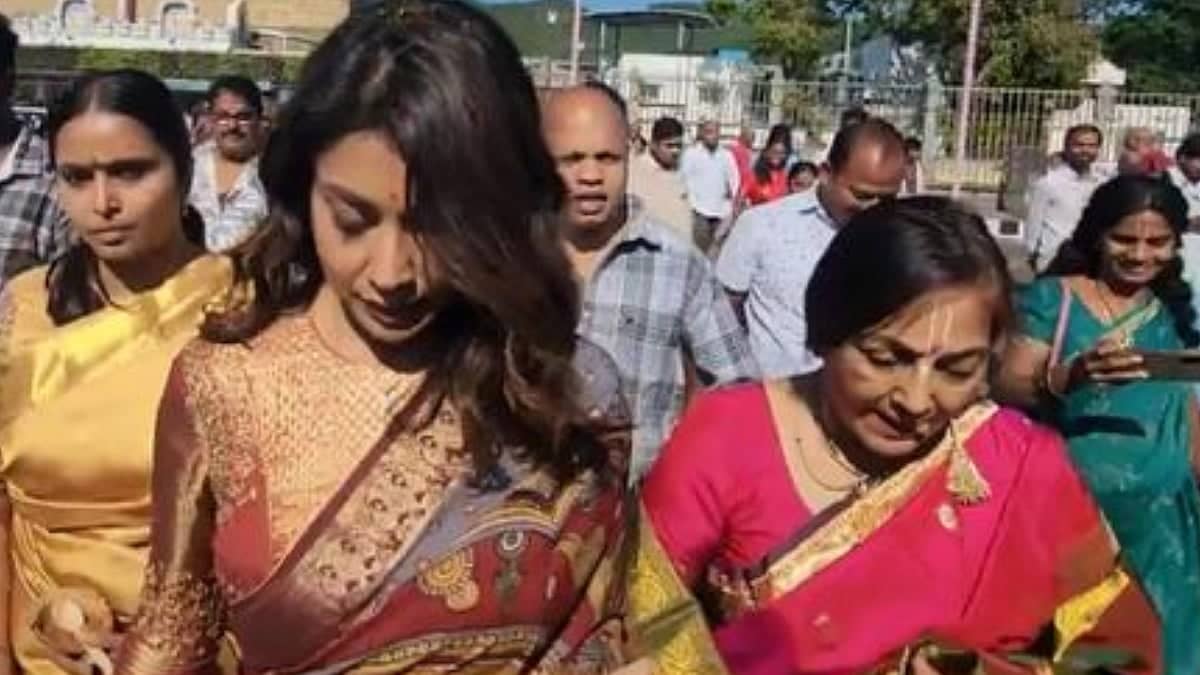 Shriya Saran Makes A Stylish Tirumala Temple Visit