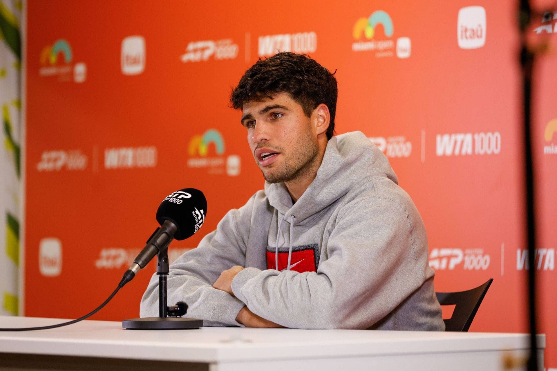 Carlos Alcaraz ki camera se privacy ki maang, bhai yaar!