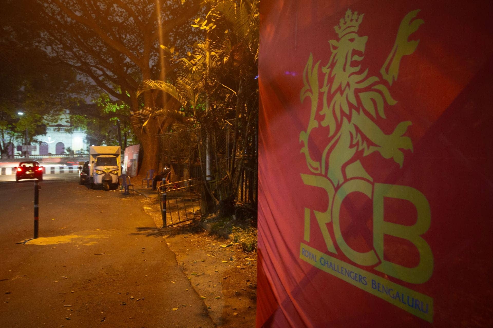 Ashwin Cheers for RCB's Smart ₹2 Crore Signing of Duffy!