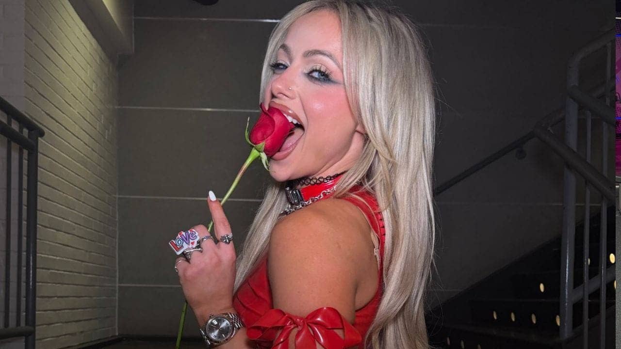 CJ Perry ne NSFW picture se social media par macha diya hungama