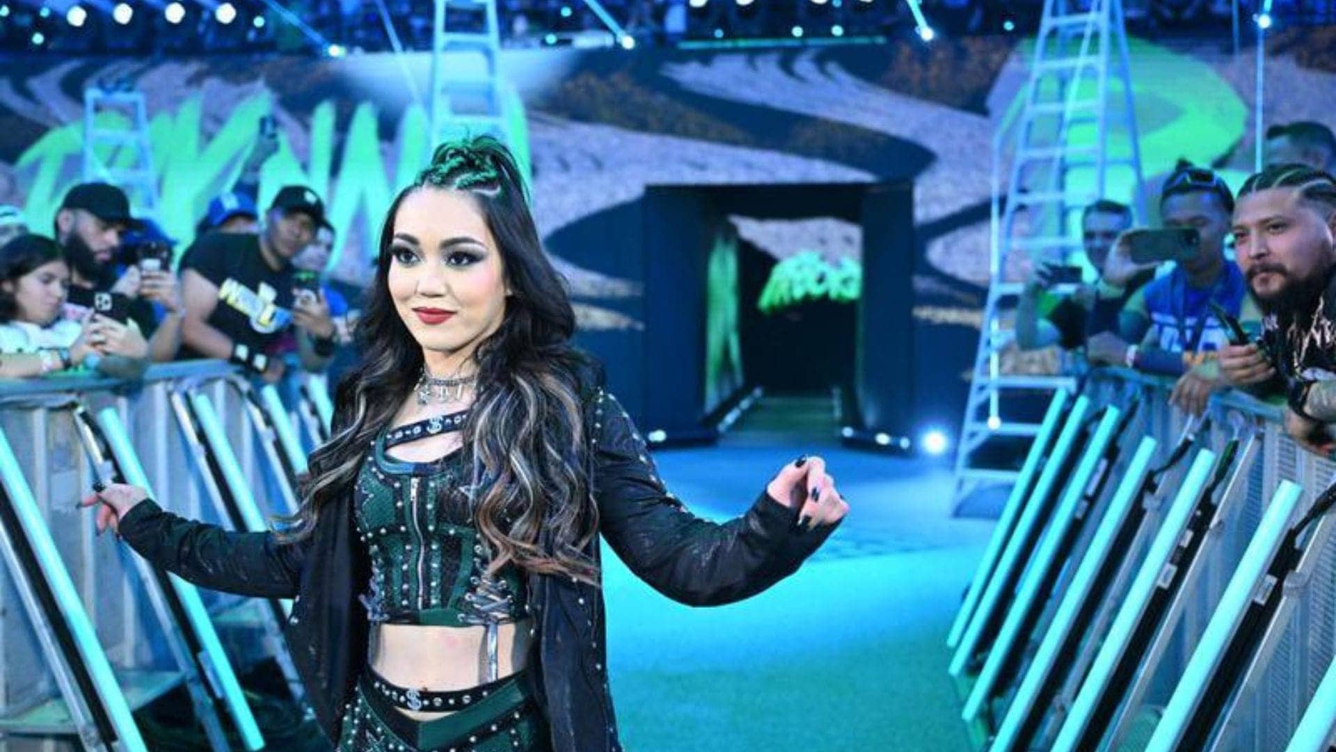 WWE Drama: Lyra ne Roxanne ko diya 'Nahi, kabhi nahi!'