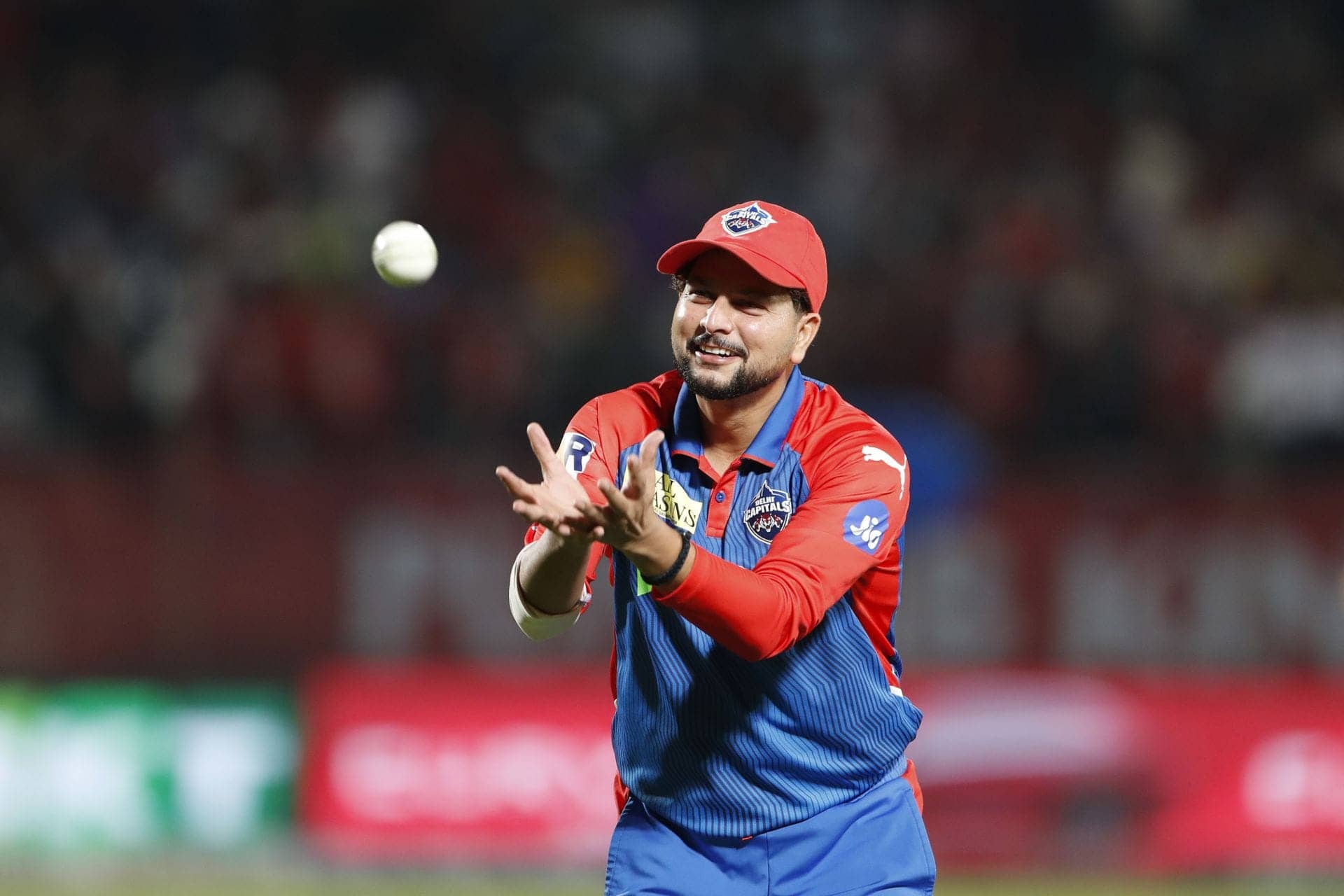 Kuldeep Yadav Dismantles Buttler in Unbelievable IPL Clash!