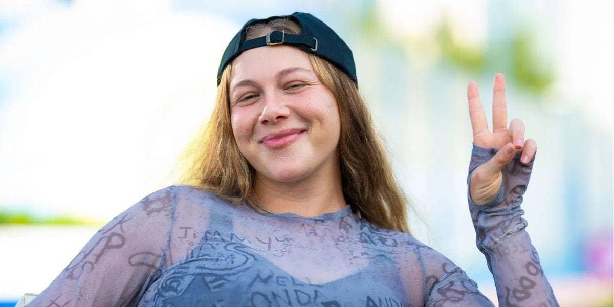 Amanda Anisimova's Bikini Break: Healing in Style Before Madrid