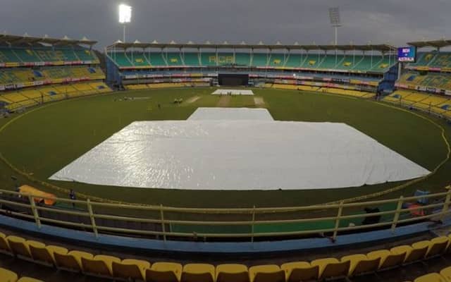 IPL 2026: RR vs RCB - Barsapara Stadium mein baarish ka khauf