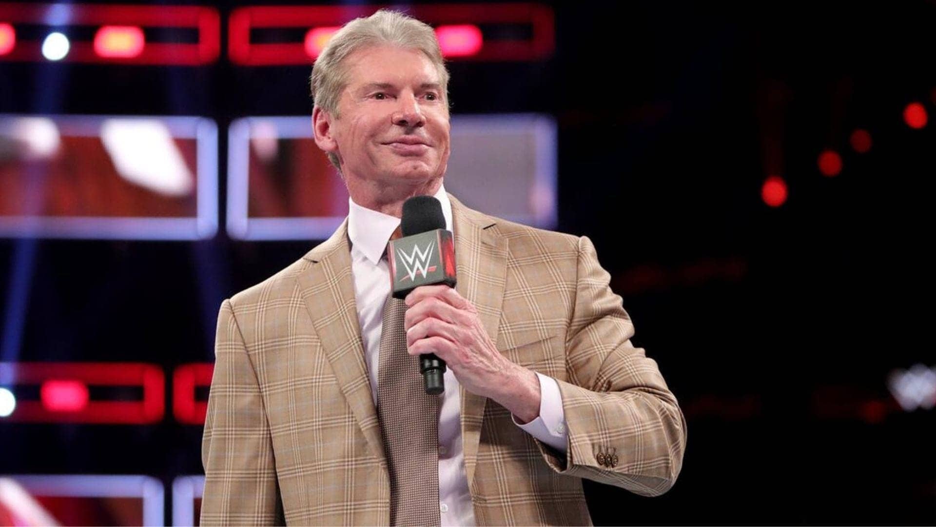 WWE champ gives mad respect to Vince McMahon before WrestleMania