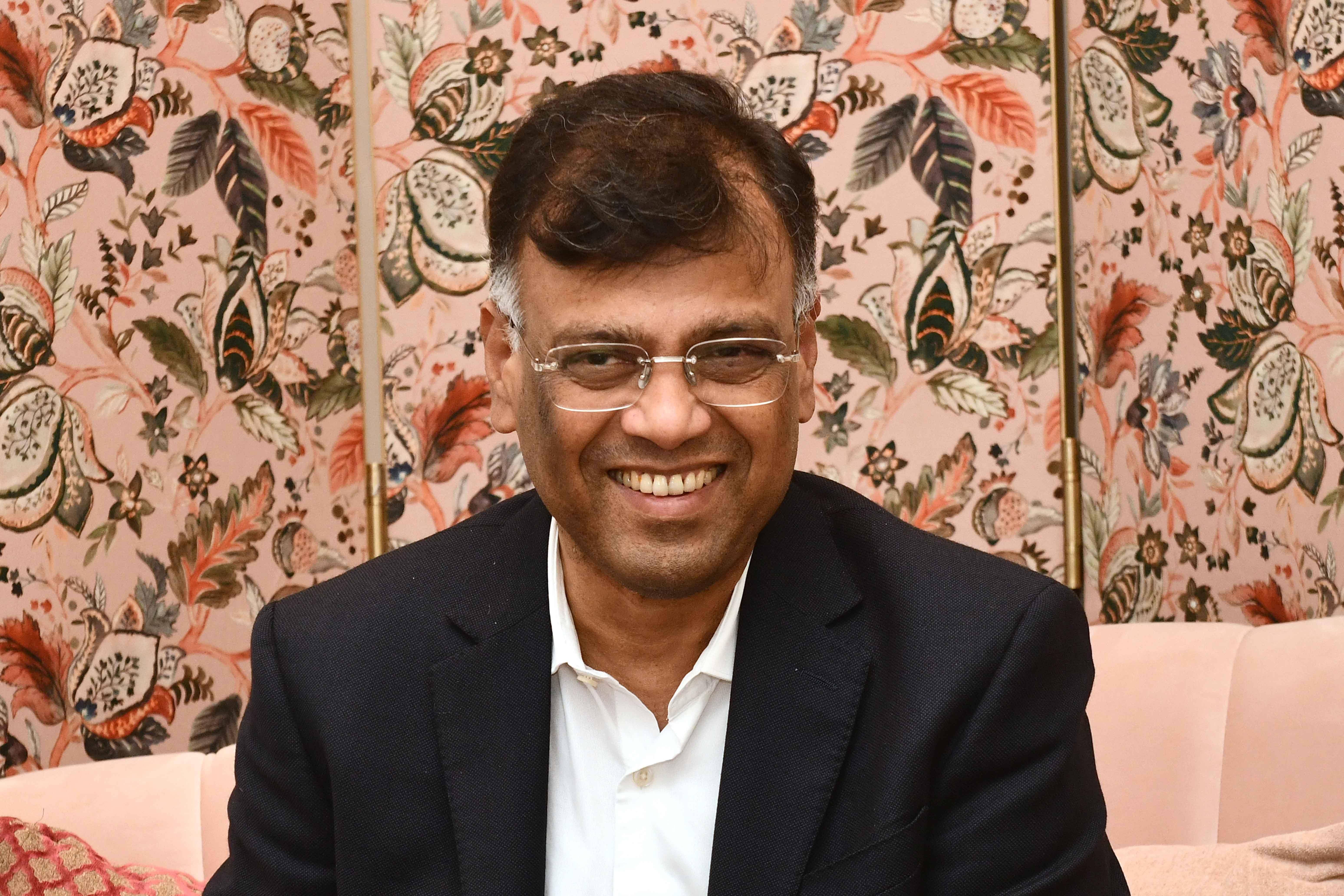 RBI Deputy Governor T. Rabi Sankar calls out banks for rupee woes